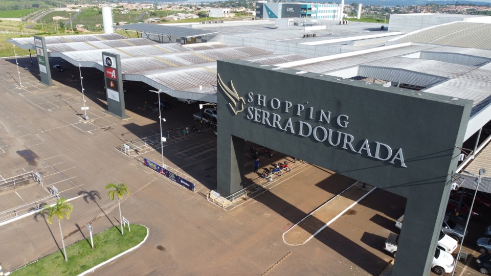 Interior Shopping Serra Dourada