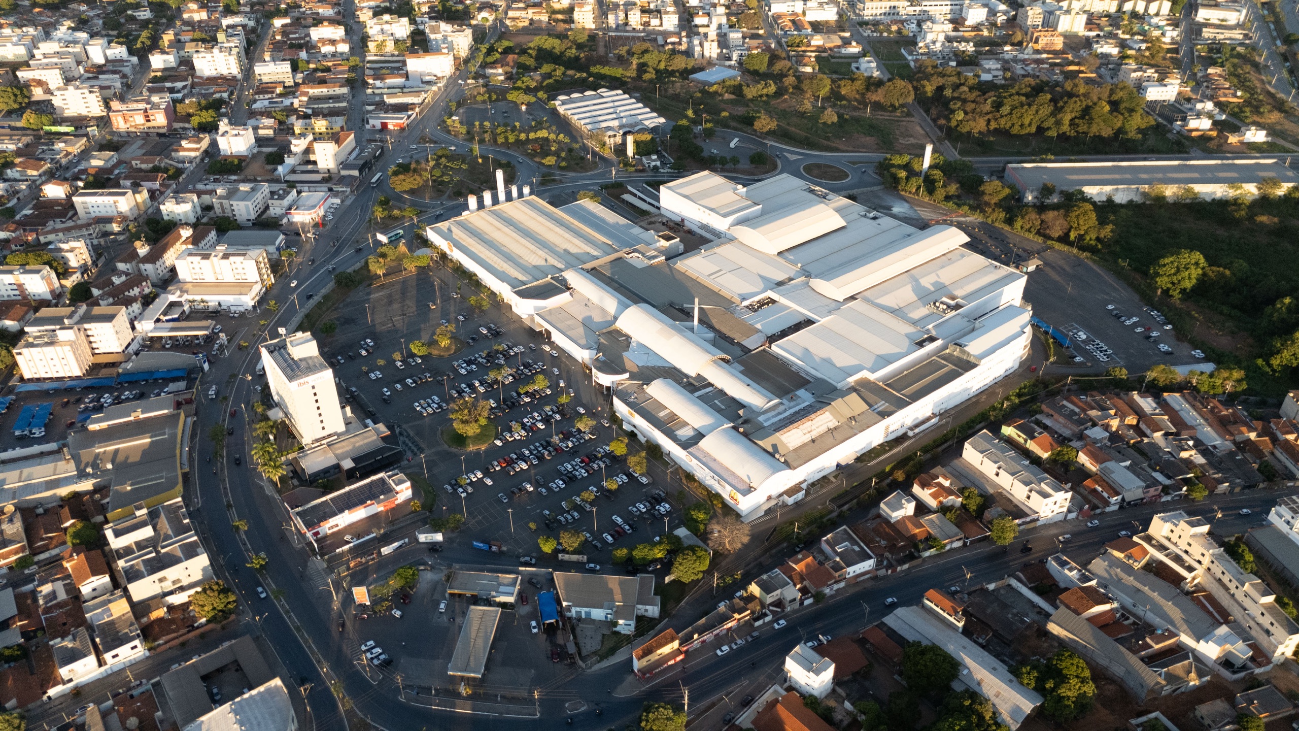 Foto 1 Montes Claros Shopping