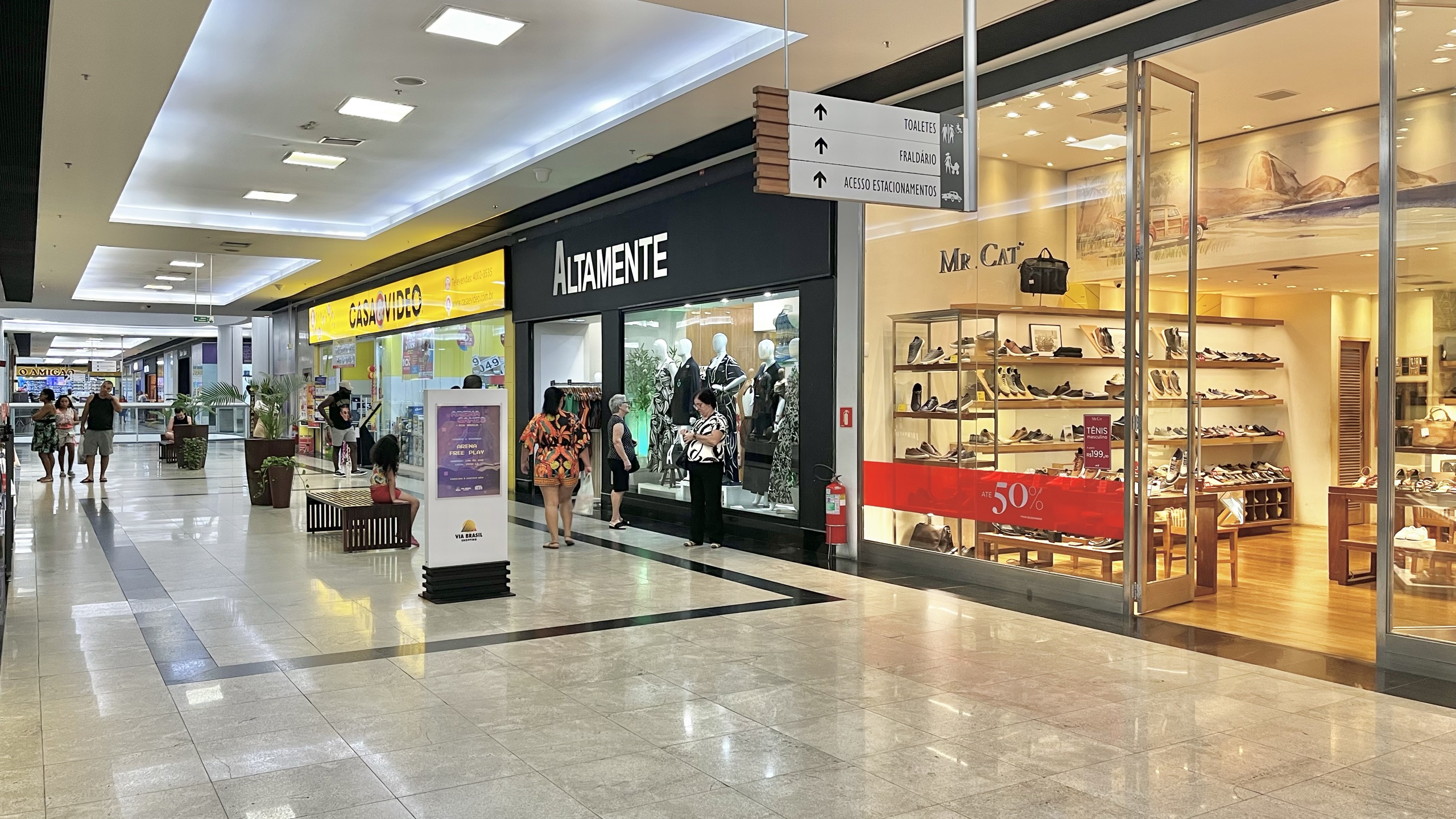 Foto 1 Shopping Via Brasil
